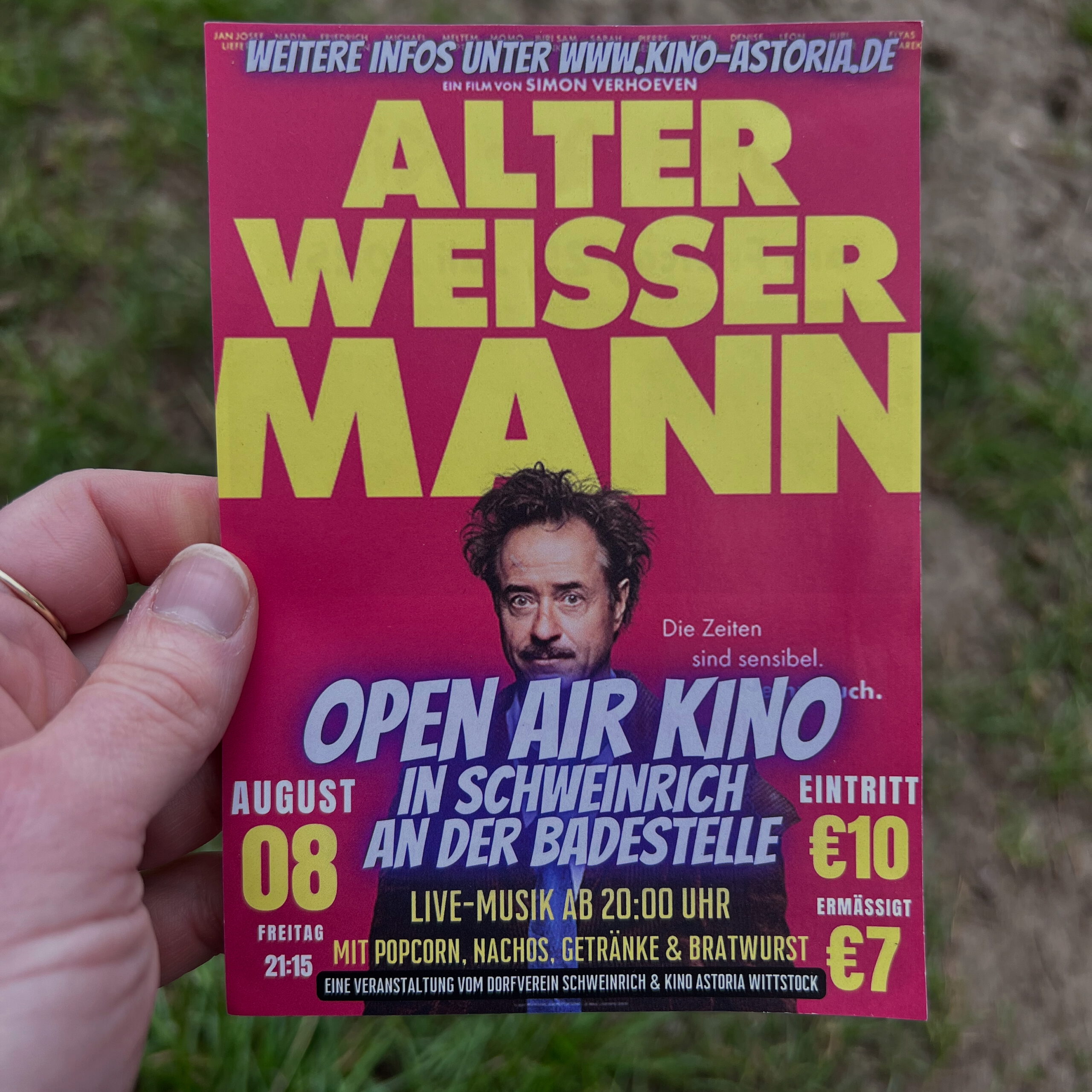 Flyer Open Air Kino Schweinrich